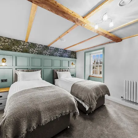 Tilly's Cosy Retreats - Cave Knaresborough