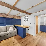 Tilly's Cosy Retreats - Cave