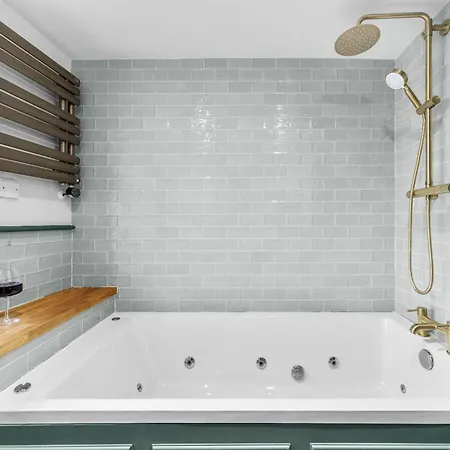 בית נופש Tilly's Cosy Retreats - Cave