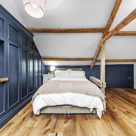 Tilly's Cosy Retreats - Cave Feriehus *